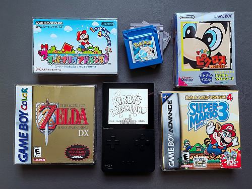 Handheld gaming picture